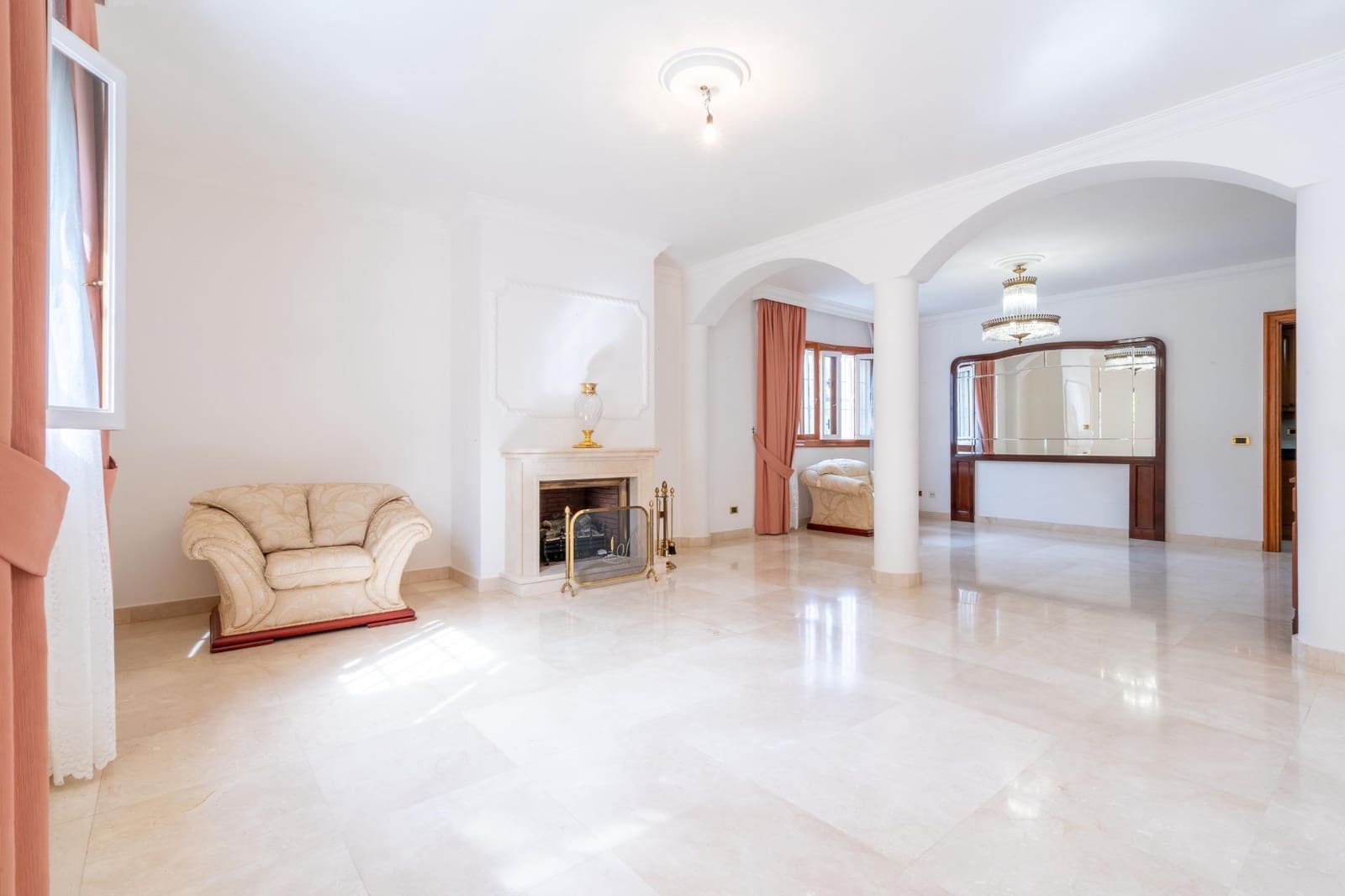 Chalet de 5 habitaciones en Santa Cruz de Tenerife en venta con garaje - 1.280.000 € (Ref: 8407089)