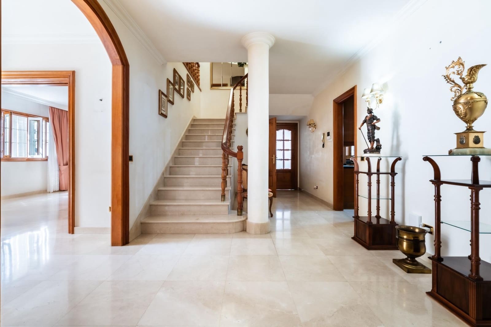 Chalet de 5 habitaciones en Santa Cruz de Tenerife en venta con garaje - 1.280.000 € (Ref: 8407089)
