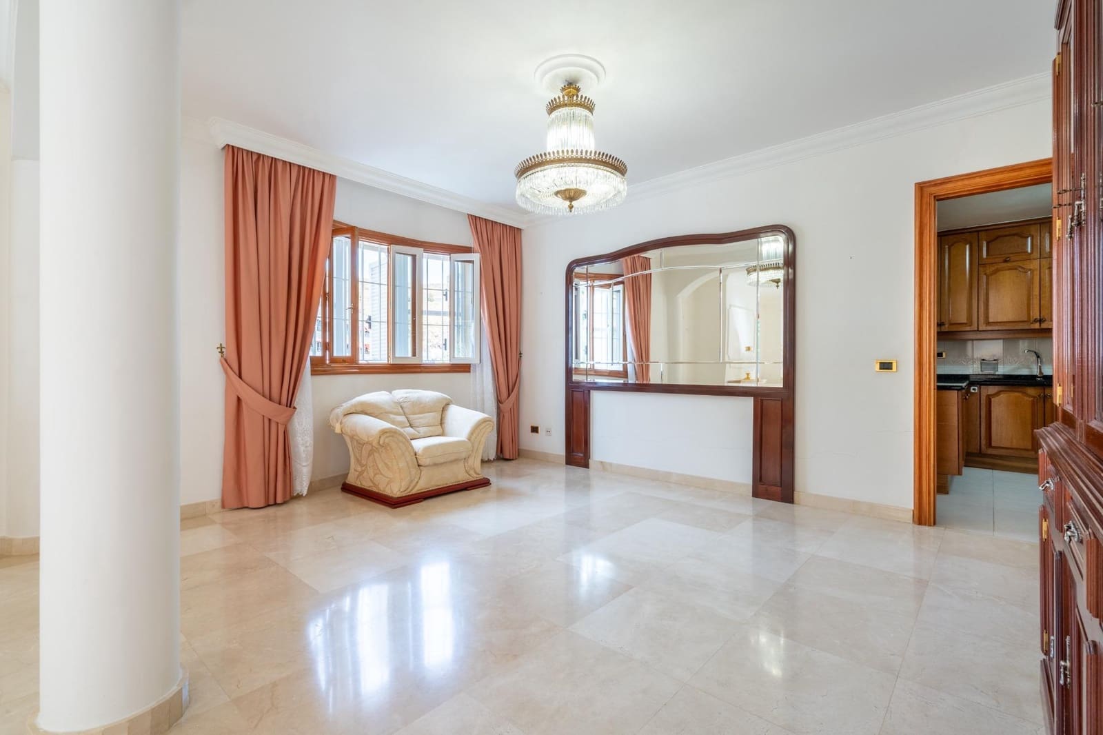 Chalet de 5 habitaciones en Santa Cruz de Tenerife en venta con garaje - 1.280.000 € (Ref: 8407089)