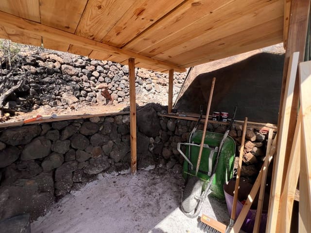 Ubebygd land til salgs i San Miguel de Abona - € 99 900 (Ref: 8468086)