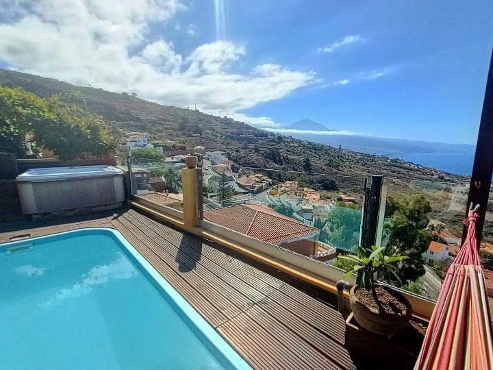 5 soveværelse Villa til salg i El Sauzal med swimmingpool - € 2.450.000 (Ref: 8468087)