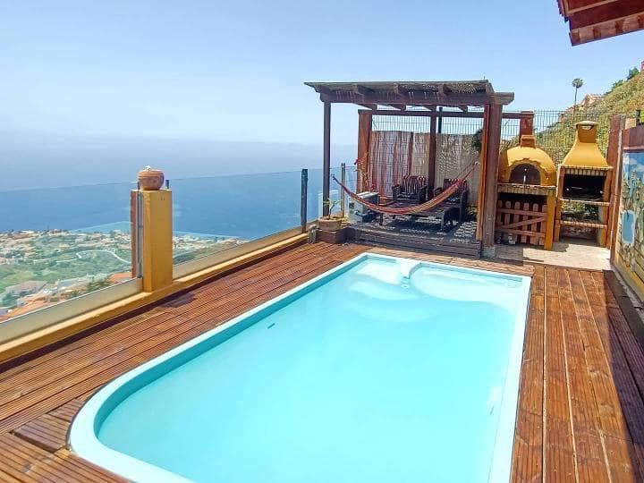 5 soveværelse Villa til salg i El Sauzal med swimmingpool - € 2.450.000 (Ref: 8468087)