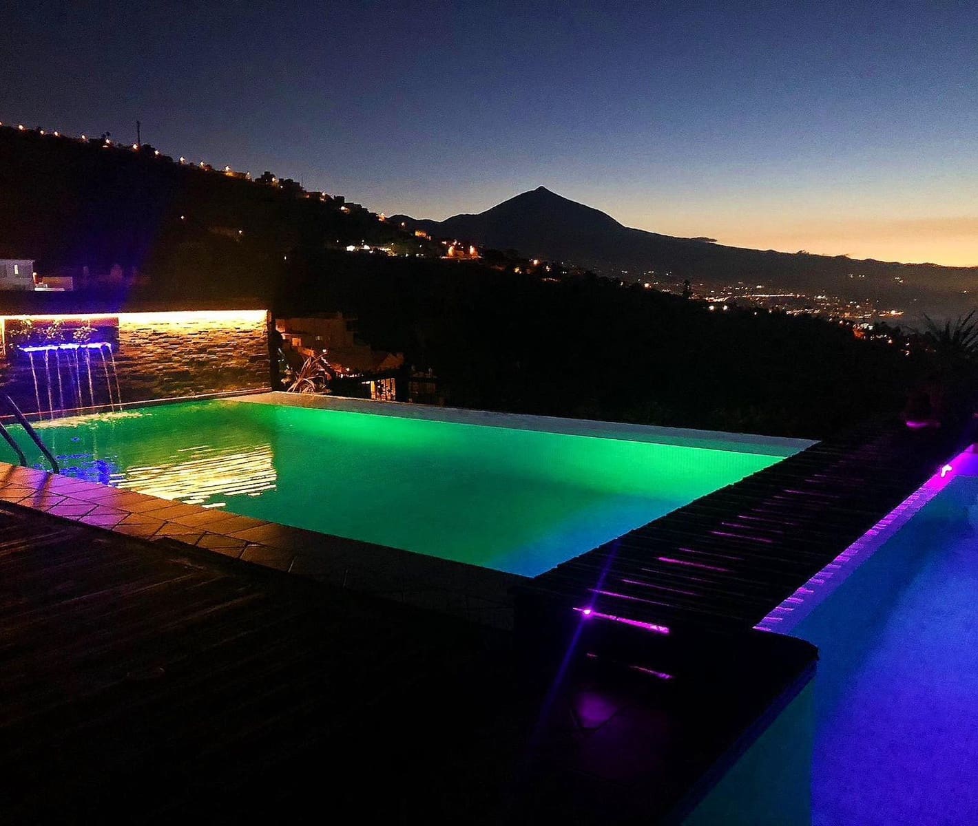 5 soveværelse Villa til salg i El Sauzal med swimmingpool - € 2.450.000 (Ref: 8468087)