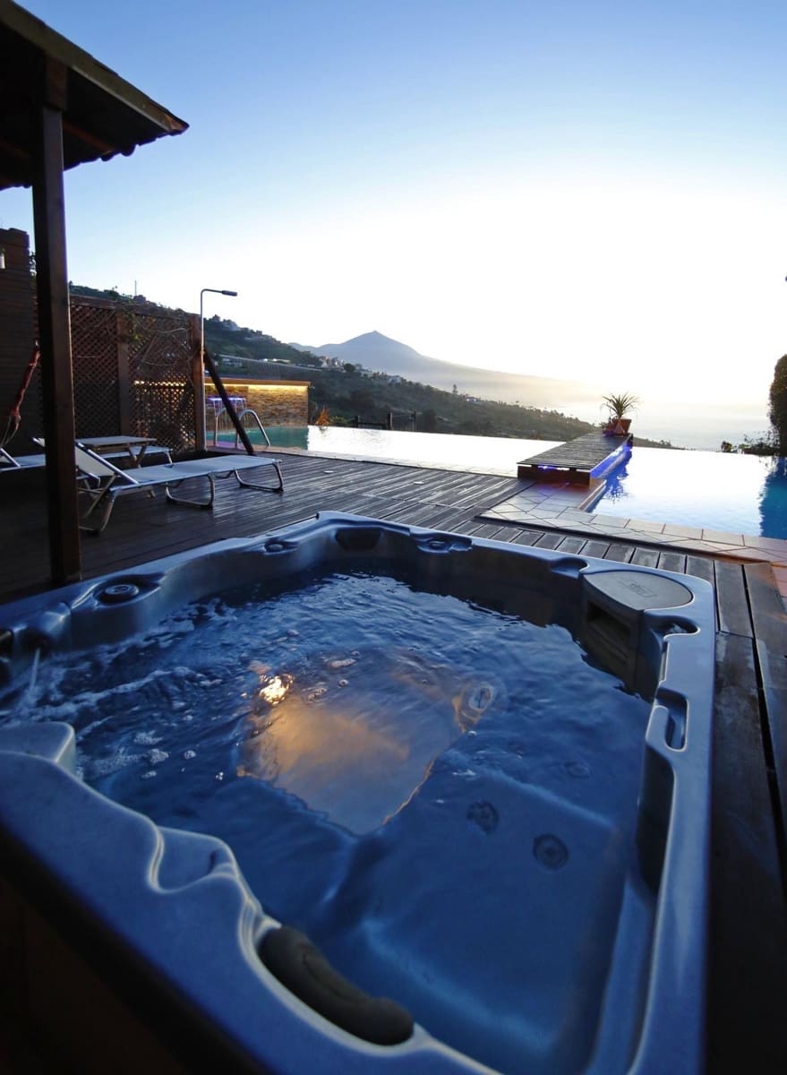 5 soveværelse Villa til salg i El Sauzal med swimmingpool - € 2.450.000 (Ref: 8468087)