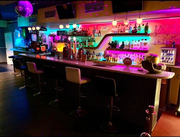 Kaupallinen vuokrattavana paikassa El Medano, Granadilla de Abona - 1 200 € (Ref: 8504264)