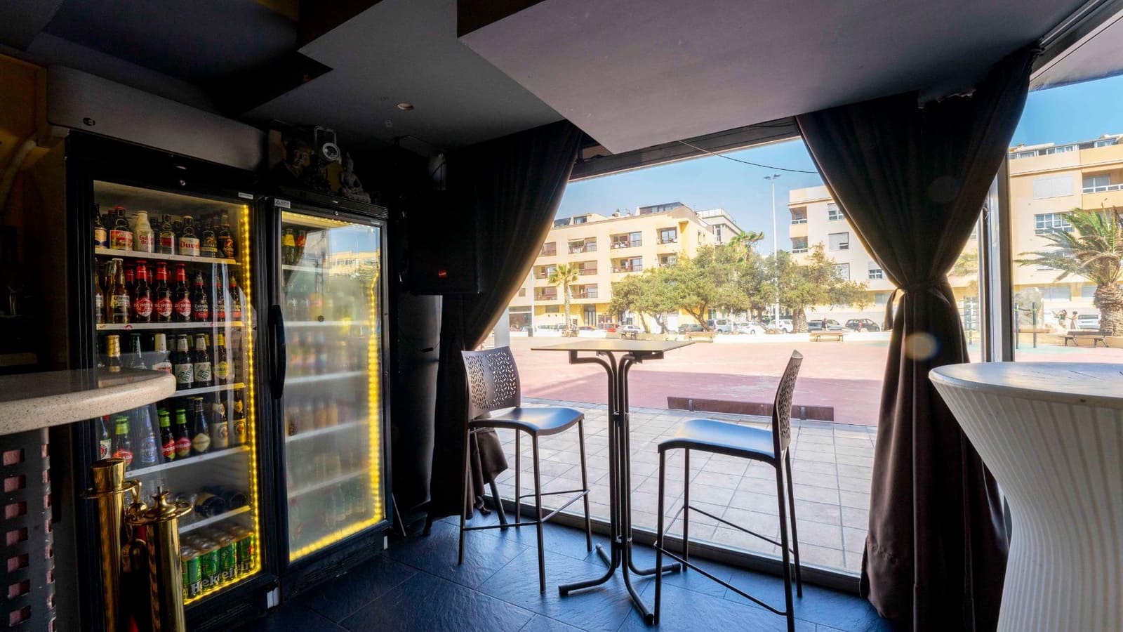 Erhverv til leje i El Medano - € 1.200 (Ref: 8504264)