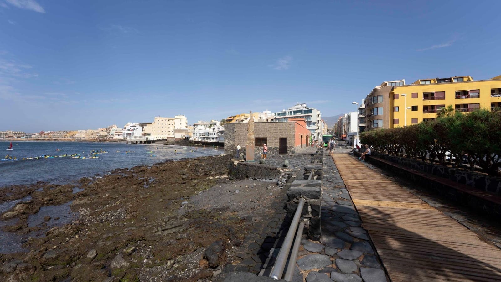 Erhverv til leje i El Medano - € 1.200 (Ref: 8504264)