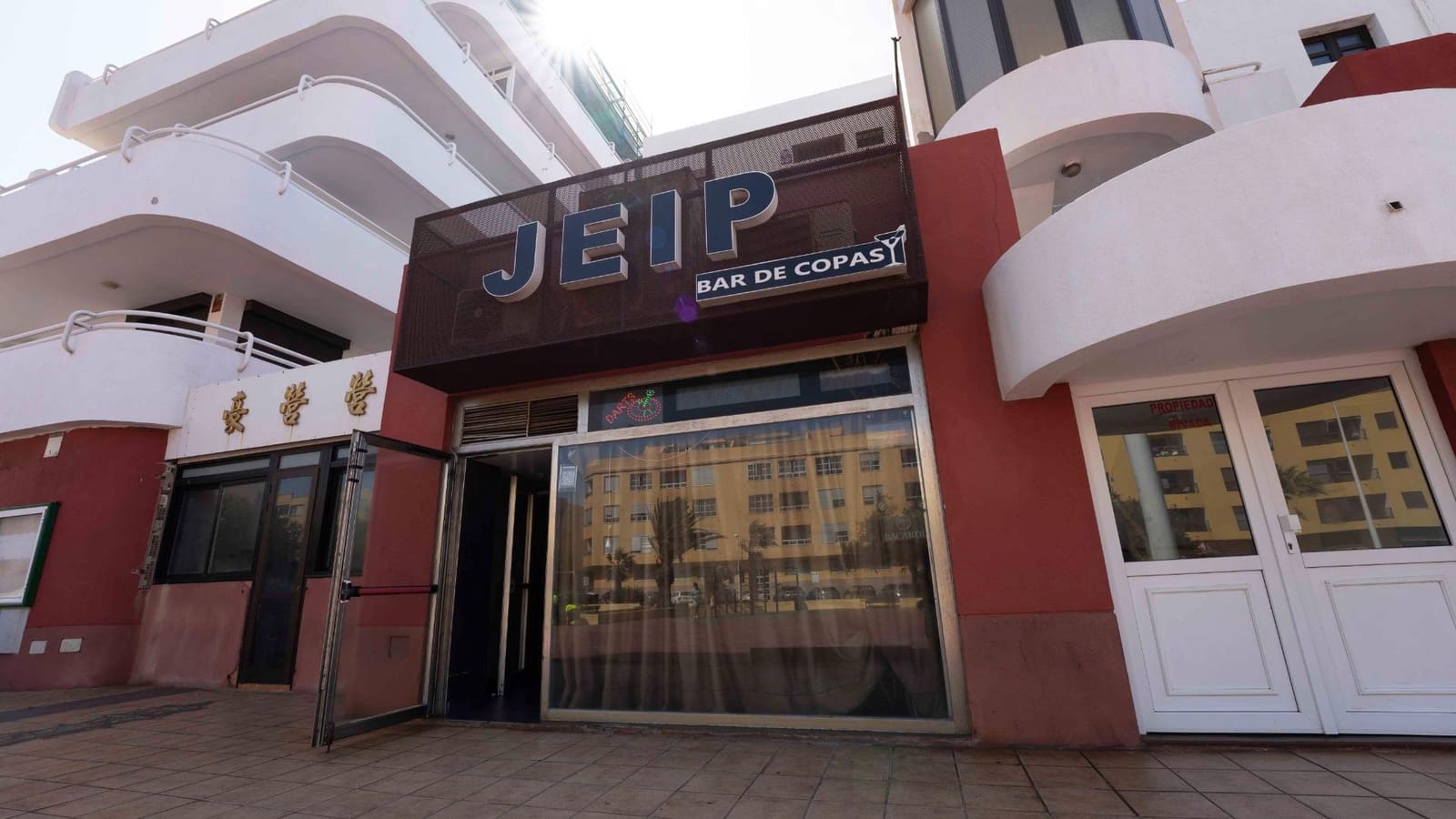 Comercial para arrendar em El Medano - 1 200 € (Ref: 8504264)