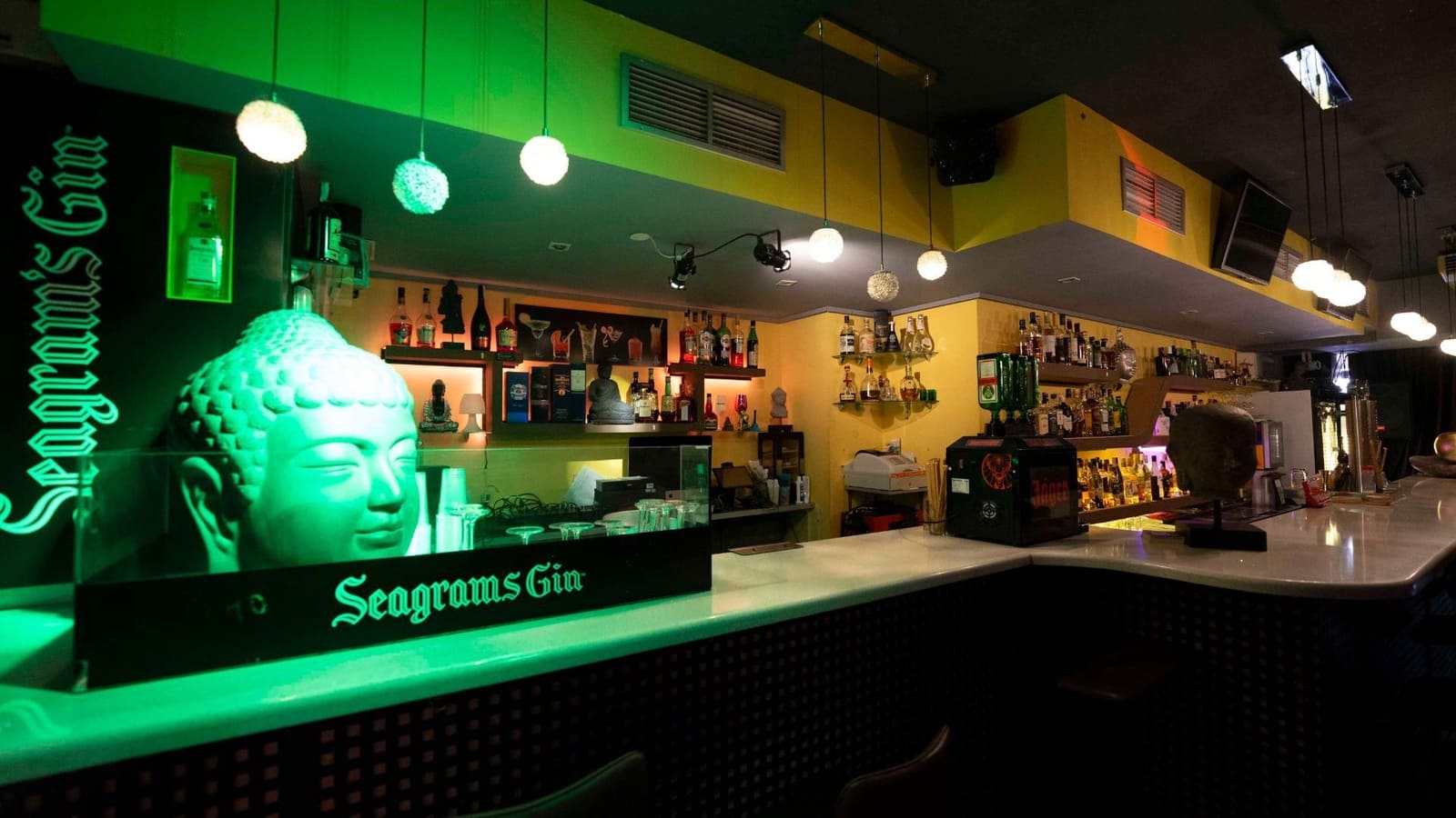 Comercial para arrendar em El Medano - 1 200 € (Ref: 8504264)