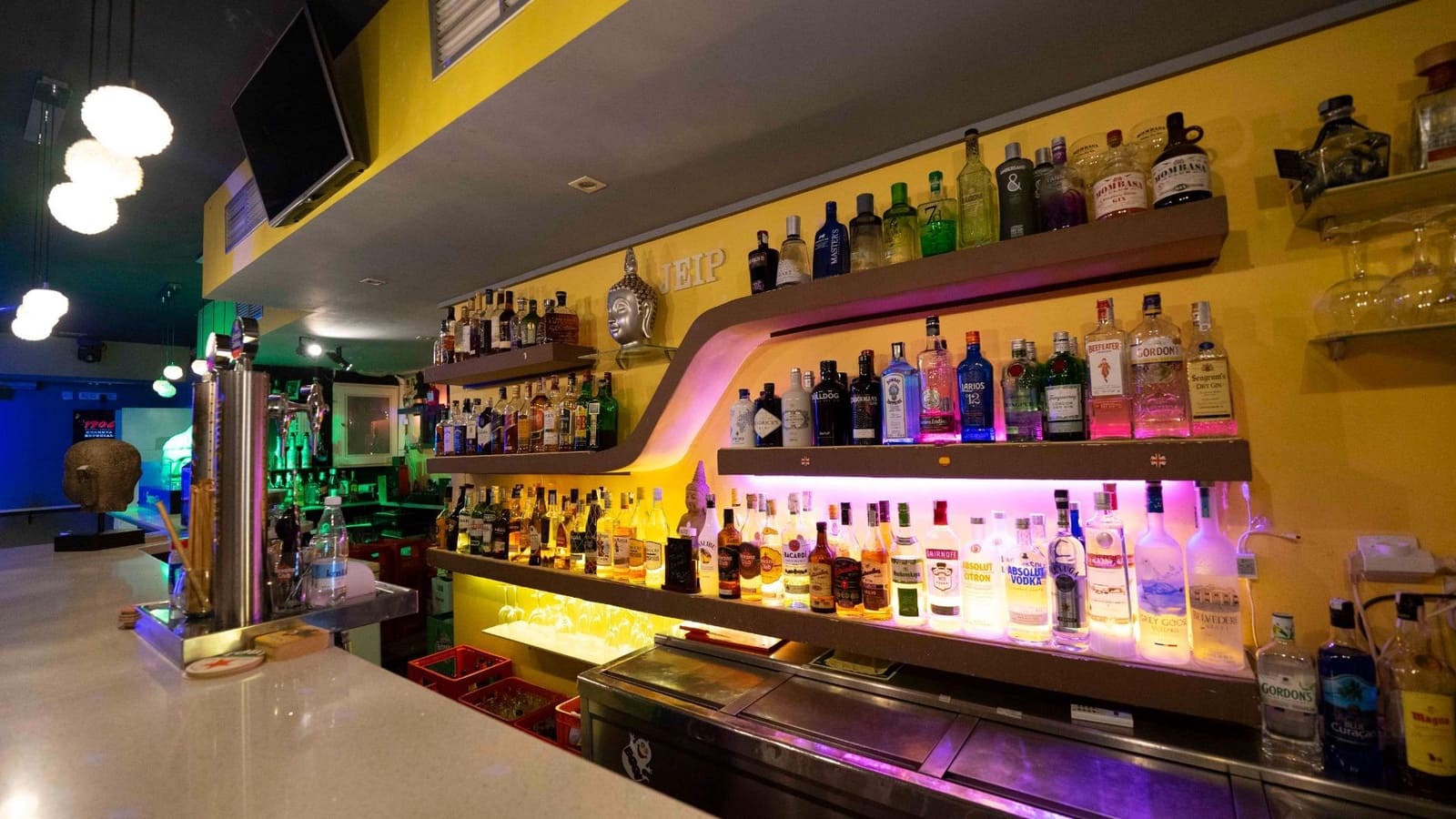 Comercial para arrendar em El Medano - 1 200 € (Ref: 8504264)