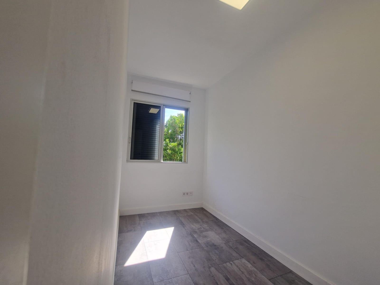 3 bedroom Flat for rent in Santa Cruz de Tenerife - € 1,000 (Ref: 8531998)