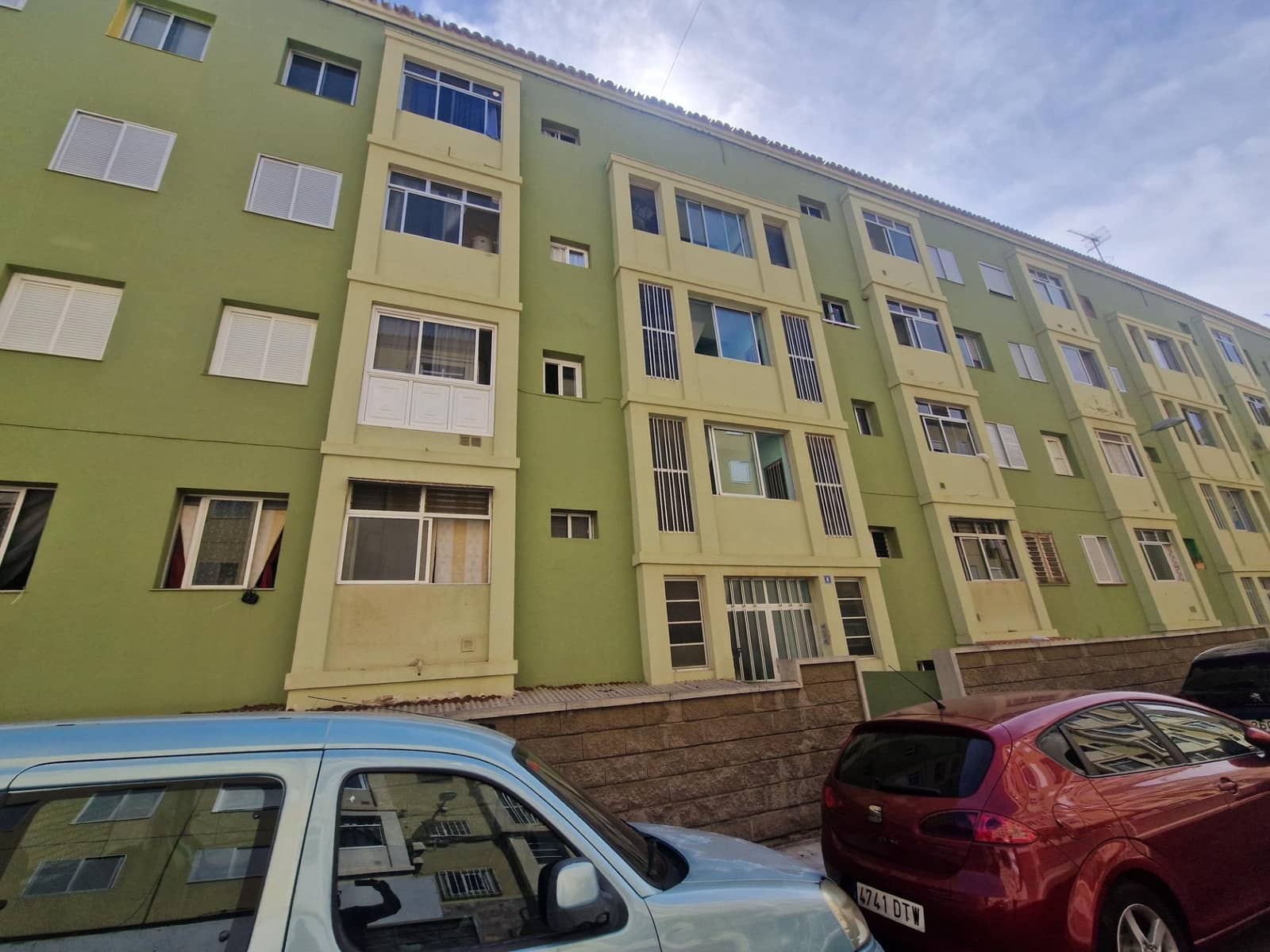 3 bedroom Flat for rent in Santa Cruz de Tenerife - € 1,000 (Ref: 8531998)