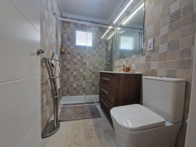 3 bedroom Flat for rent in Somosierra, Santa Cruz de Tenerife - € 1,000 (Ref: 8531998)