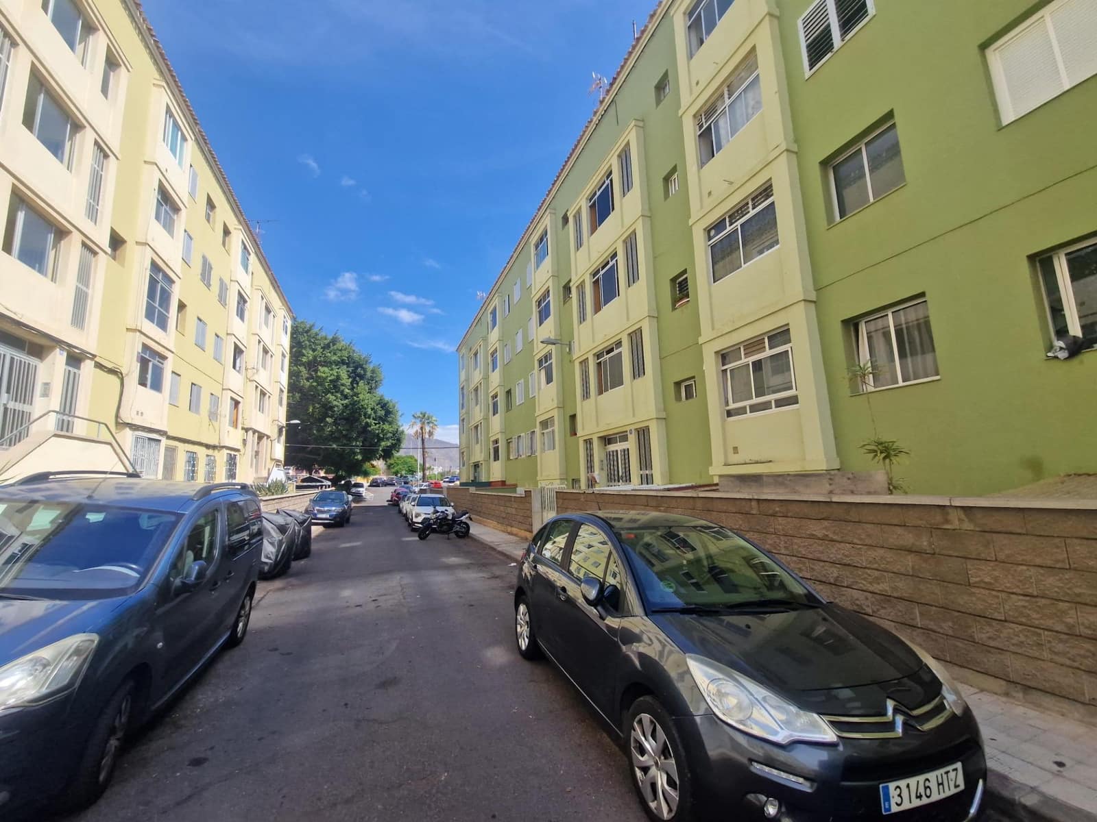 3 bedroom Flat for rent in Santa Cruz de Tenerife - € 1,000 (Ref: 8531998)