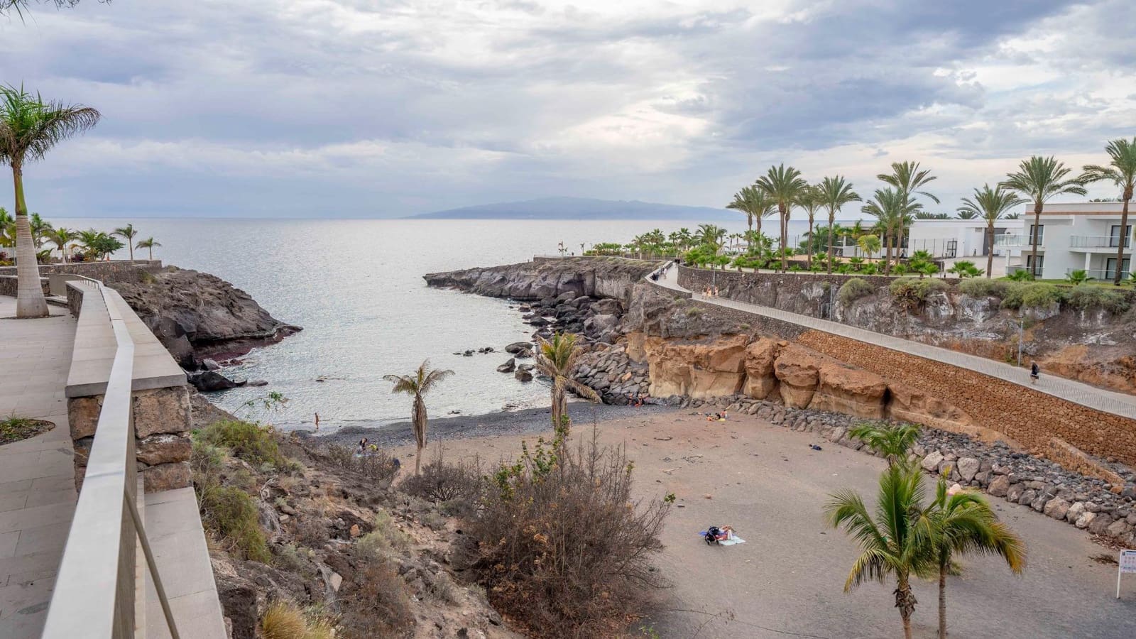 1 soveværelse Lejlighed til salg i Playa Paraiso med swimmingpool - € 289.000 (Ref: 8709367)