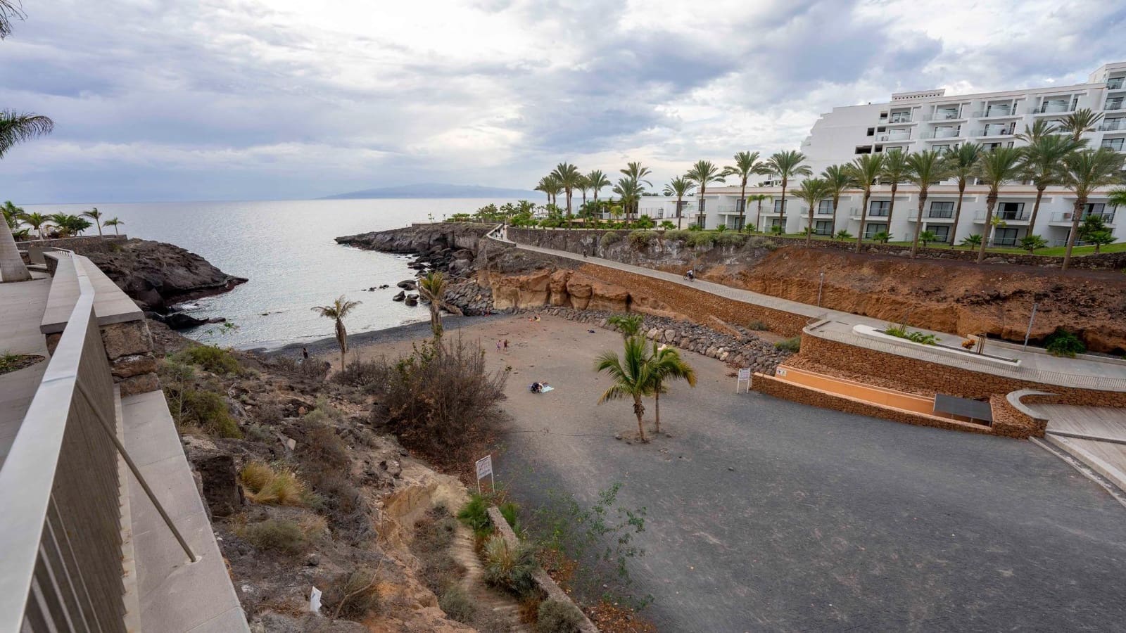 1 soveværelse Lejlighed til salg i Playa Paraiso med swimmingpool - € 289.000 (Ref: 8709367)