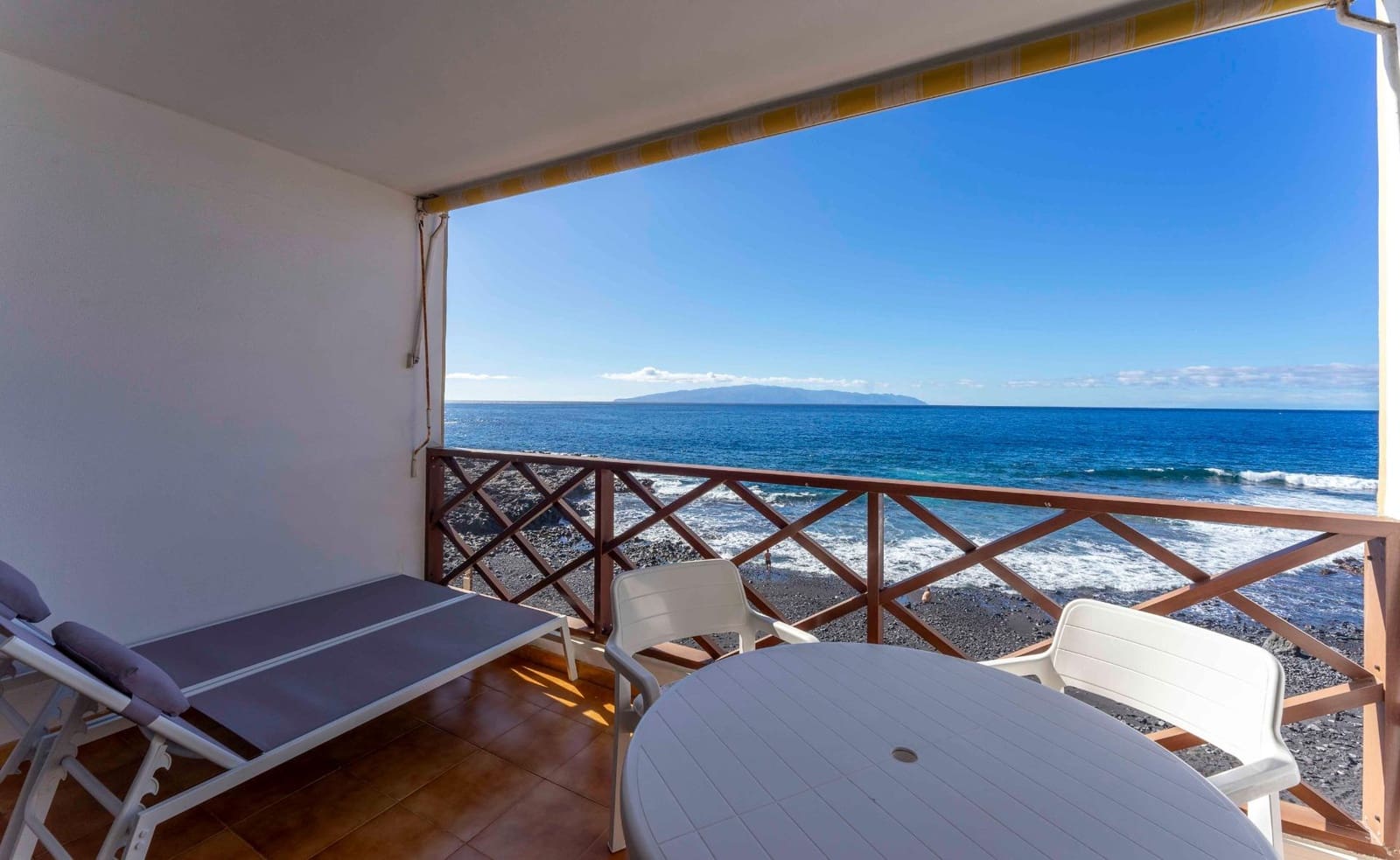 1 Zimmer Apartment zu verkaufen in Puerto Santiago mit Pool - 499.000 € (Ref: 8709368)