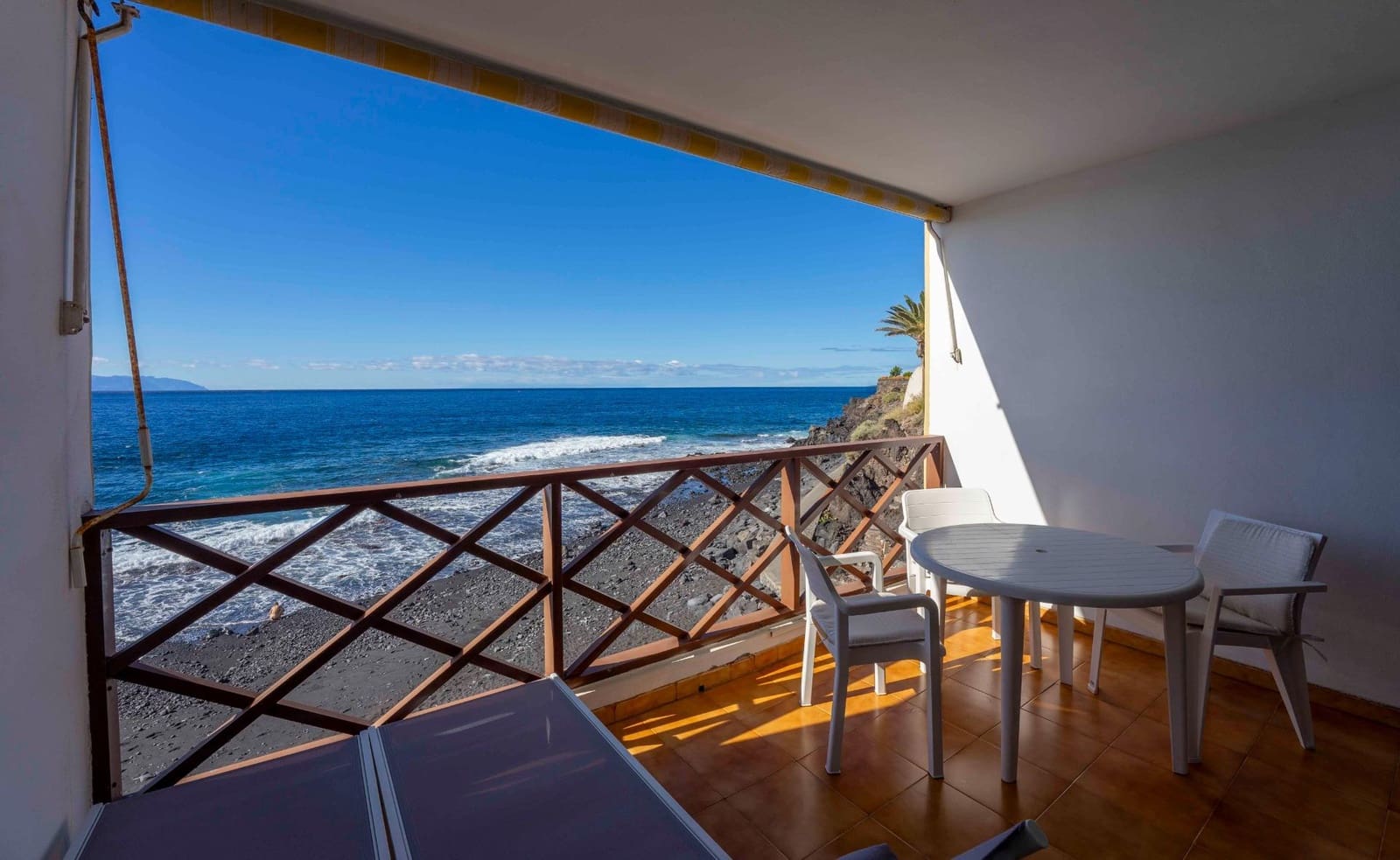 1 sovrum Lägenhet till salu i Puerto Santiago med pool - 499 000 € (Ref: 8709368)