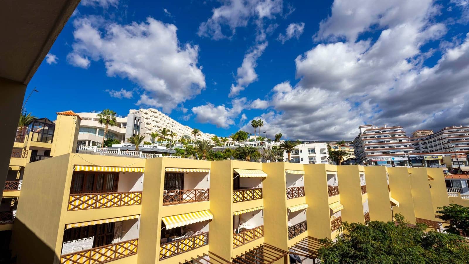 1 soveværelse Lejlighed til salg i Puerto Santiago med swimmingpool - € 499.000 (Ref: 8709368)