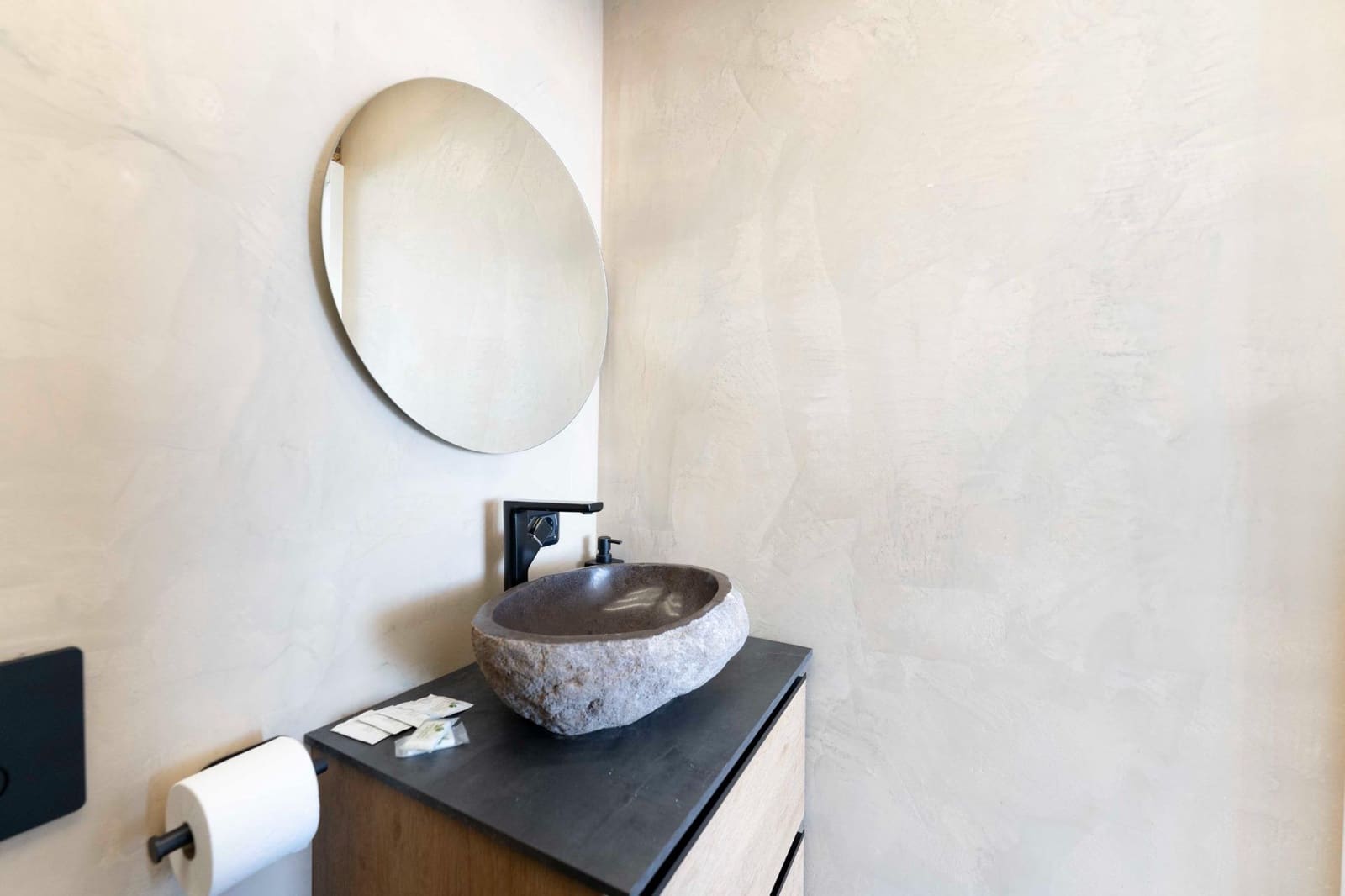 2 makuuhuone Huoneisto myytävänä paikassa Costa Adeje mukana uima-altaan - 479 000 € (Ref: 8806252)