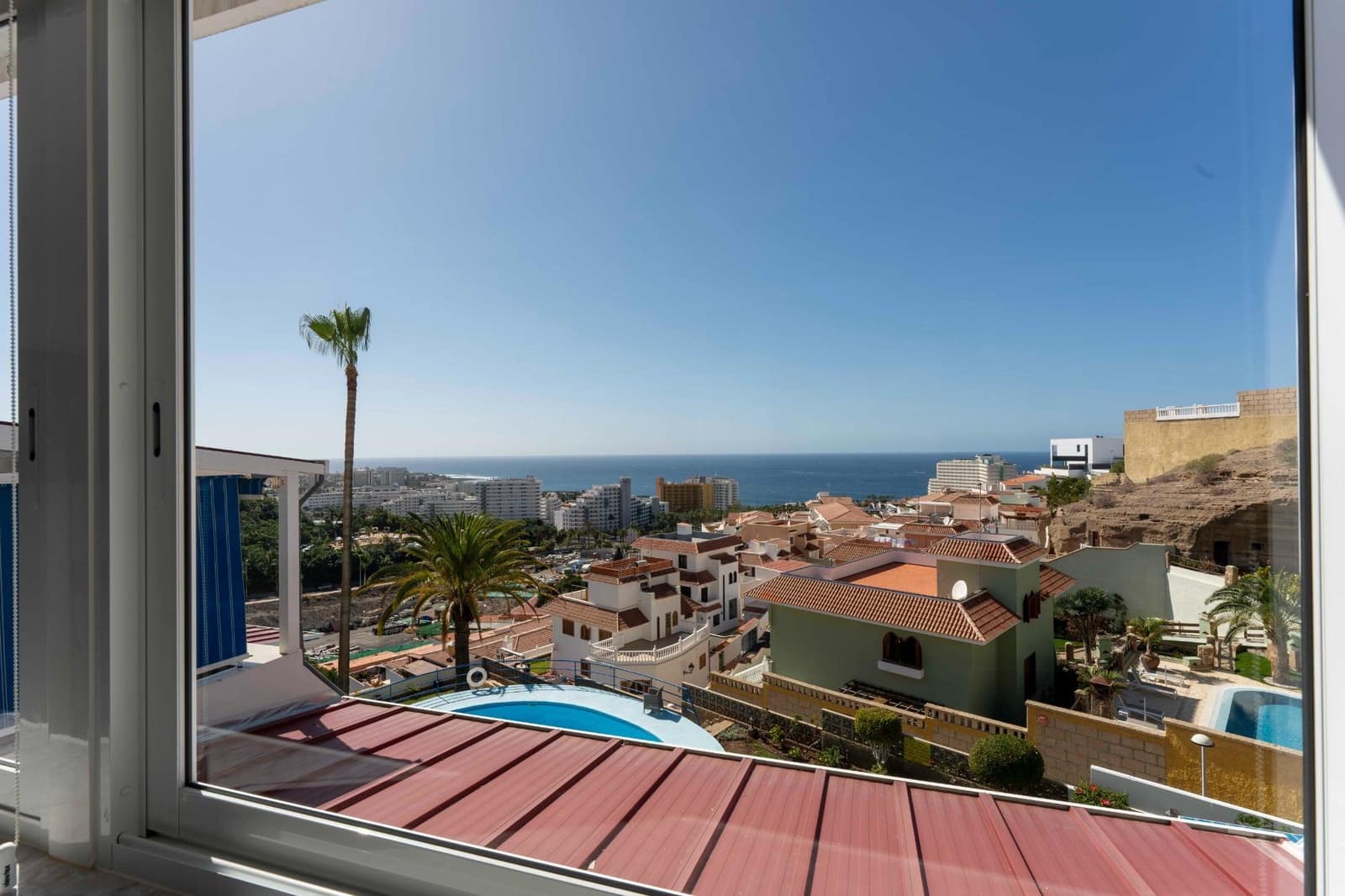 2 makuuhuone Huoneisto myytävänä paikassa Costa Adeje mukana uima-altaan - 479 000 € (Ref: 8806252)