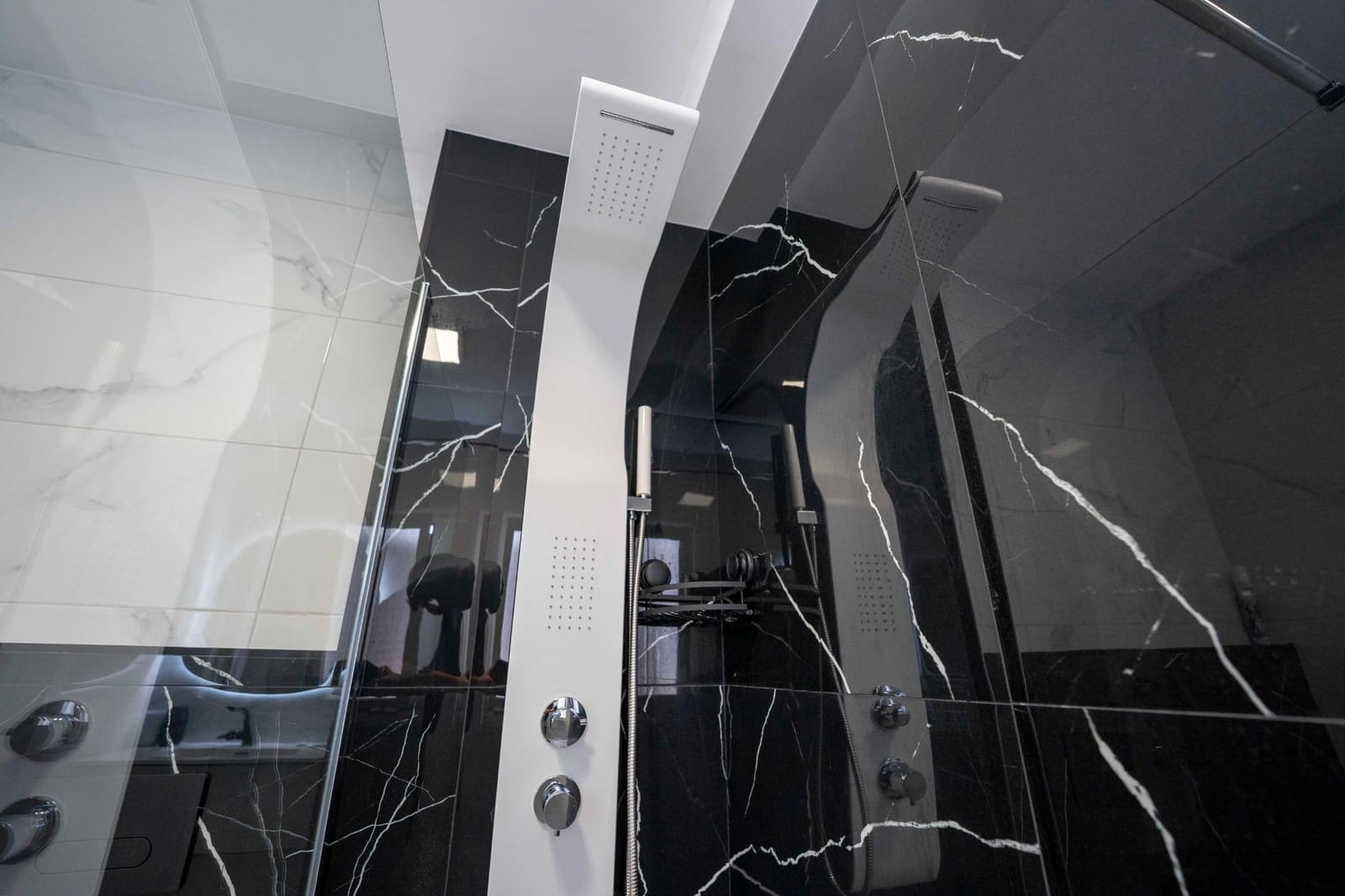 2 makuuhuone Huoneisto myytävänä paikassa Costa Adeje mukana uima-altaan - 479 000 € (Ref: 8806252)