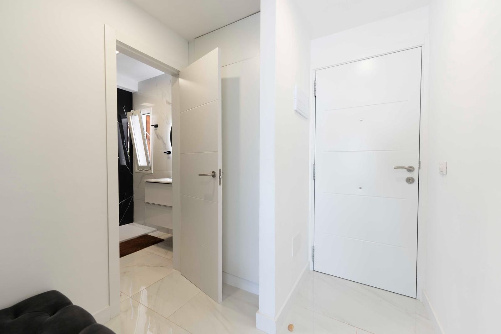 2 makuuhuone Huoneisto myytävänä paikassa Costa Adeje mukana uima-altaan - 479 000 € (Ref: 8806252)