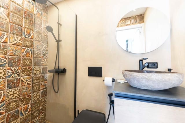 2 Zimmer Apartment zu verkaufen in Costa Adeje, Adeje mit Pool - 479.000 € (Ref: 8806252)