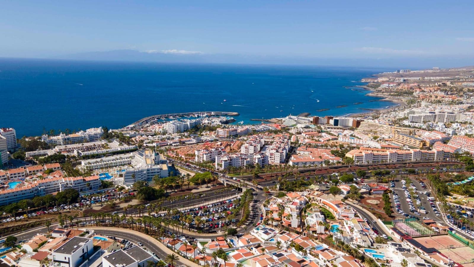 2 makuuhuone Huoneisto myytävänä paikassa Costa Adeje mukana uima-altaan - 479 000 € (Ref: 8806252)