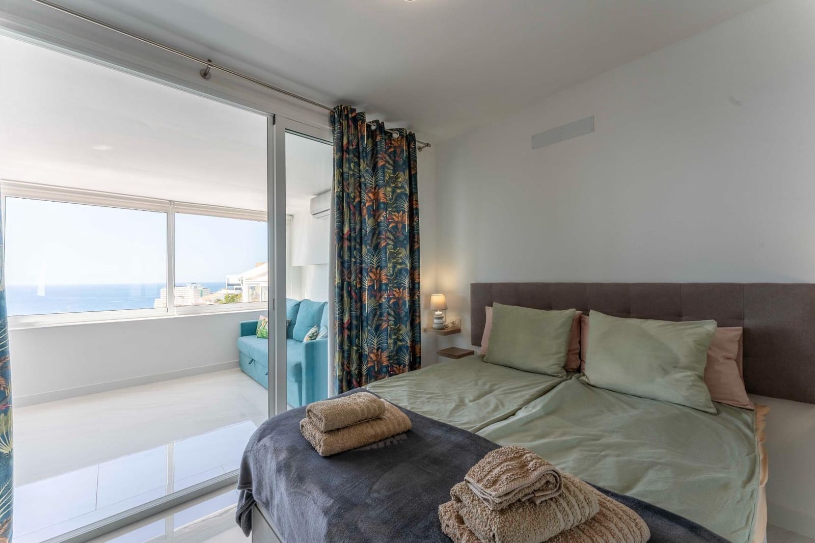 2 Zimmer Apartment zu verkaufen in Costa Adeje mit Pool - 479.000 € (Ref: 8806252)