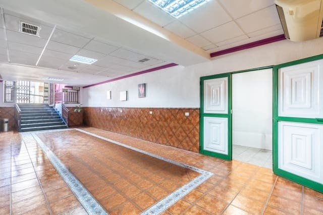 Erhverv til salg i Poris de Abona, Arico - € 179.000 (Ref: 8825065)