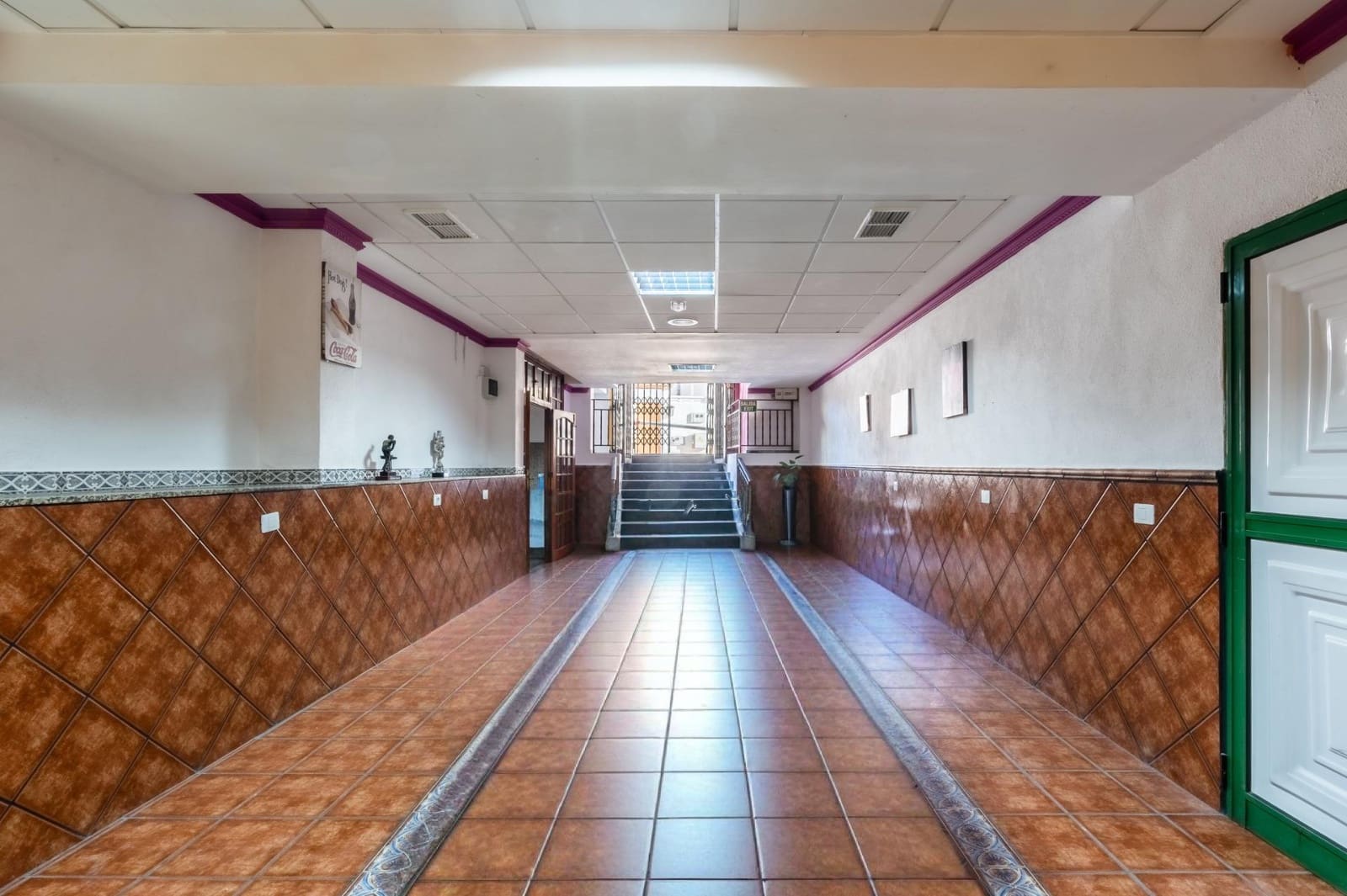 Kommersiell till salu i Arico - 179 000 € (Ref: 8825065)