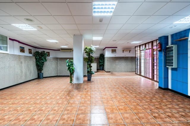 Erhverv til salg i Poris de Abona, Arico - € 179.000 (Ref: 8825065)