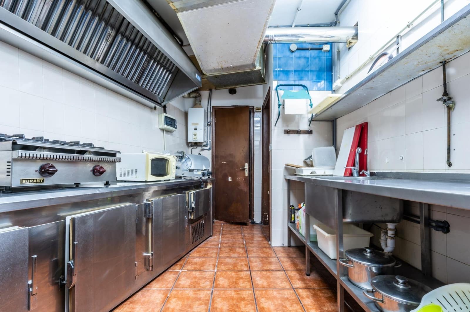 Kaupallinen myytävänä paikassa Arico - 159 000 € (Ref: 8825065)