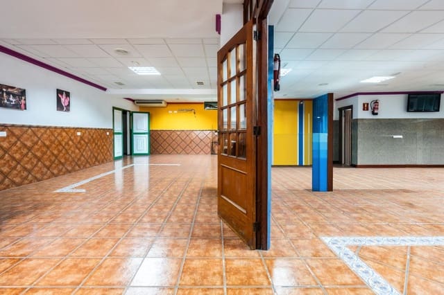 Comercial para venda em Poris de Abona, Arico - 179 000 € (Ref: 8825065)