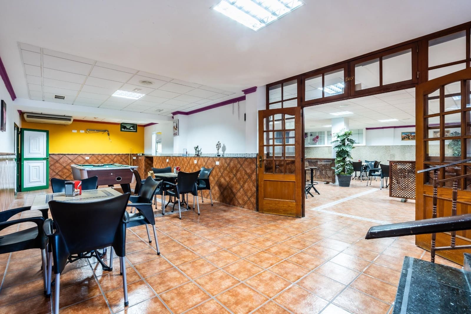 Kaupallinen myytävänä paikassa Arico - 159 000 € (Ref: 8825065)