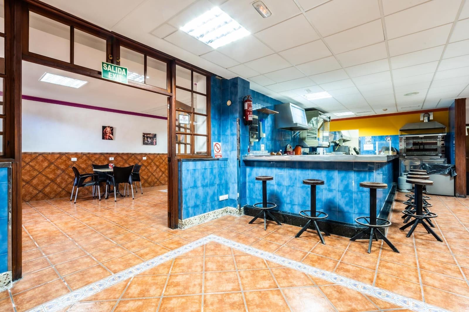 Kaupallinen myytävänä paikassa Arico - 159 000 € (Ref: 8825065)