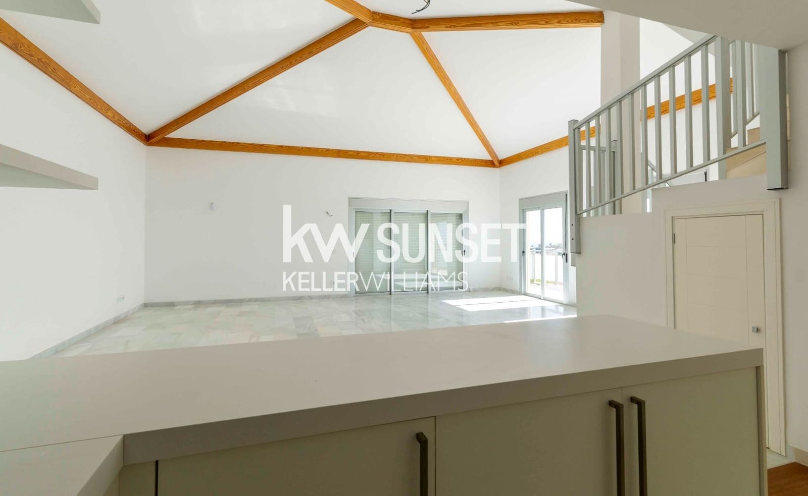 3 soveværelse Penthouse til salg i San Miguel de Abona med swimmingpool garage - € 356.500 (Ref: 8862642)