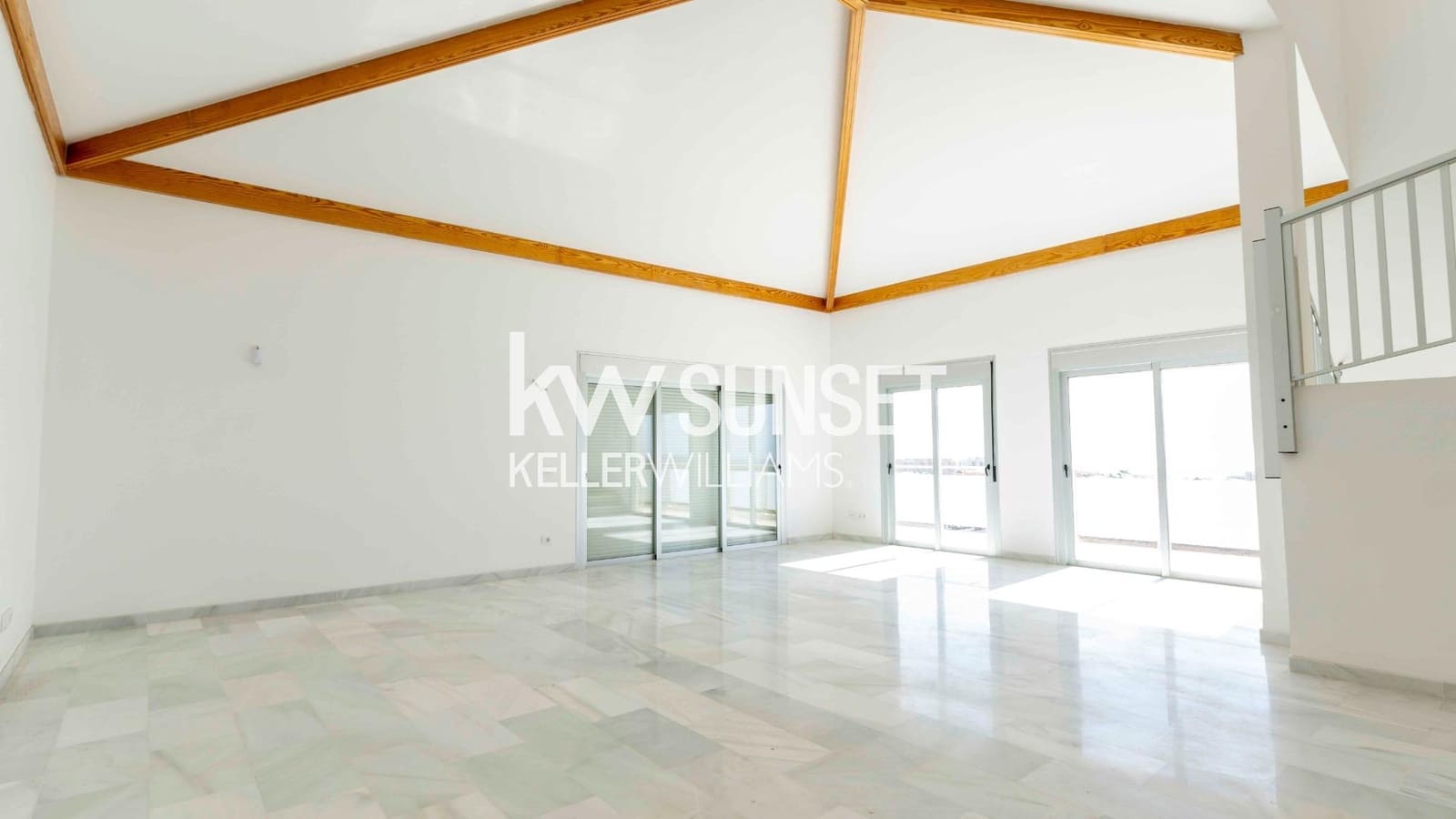 3 soveværelse Penthouse til salg i San Miguel de Abona med swimmingpool garage - € 356.500 (Ref: 8862642)