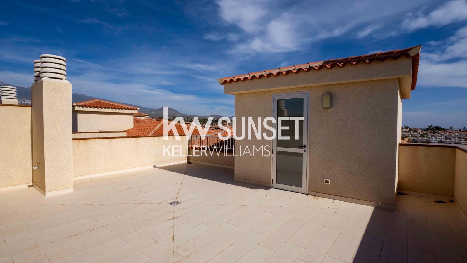 3 soveværelse Penthouse til salg i San Miguel de Abona med swimmingpool garage - € 356.500 (Ref: 8862642)