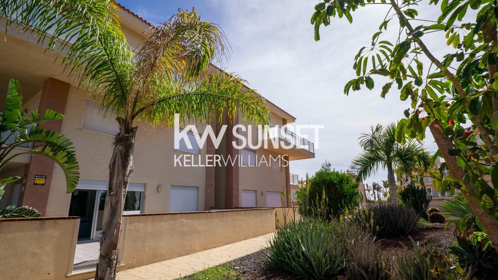 3 soveværelse Penthouse til salg i San Miguel de Abona med swimmingpool garage - € 356.500 (Ref: 8862642)