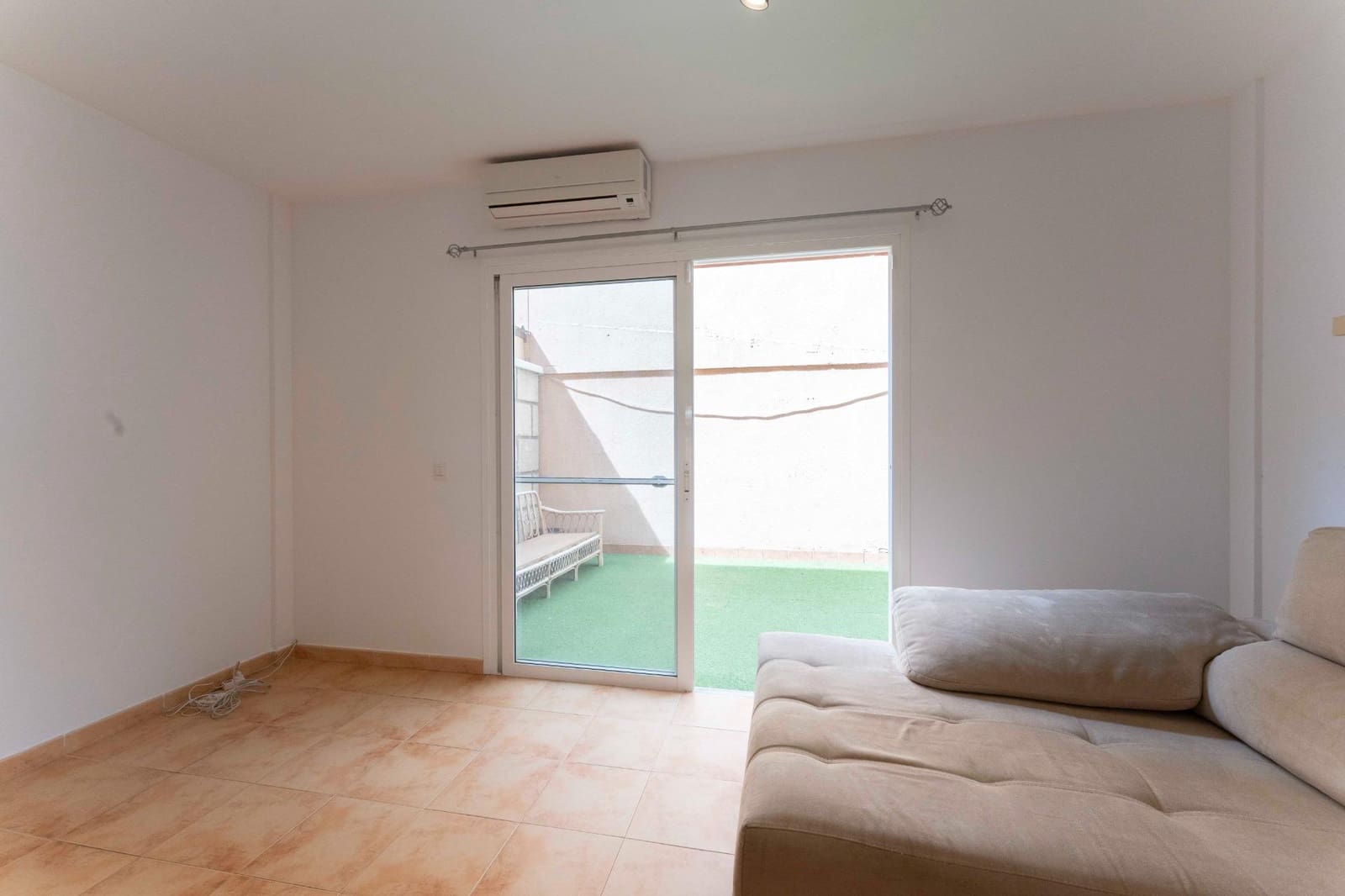 3 soveværelse Rækkehus til leje i San Isidro de Abona - € 1.350 (Ref: 8884306)