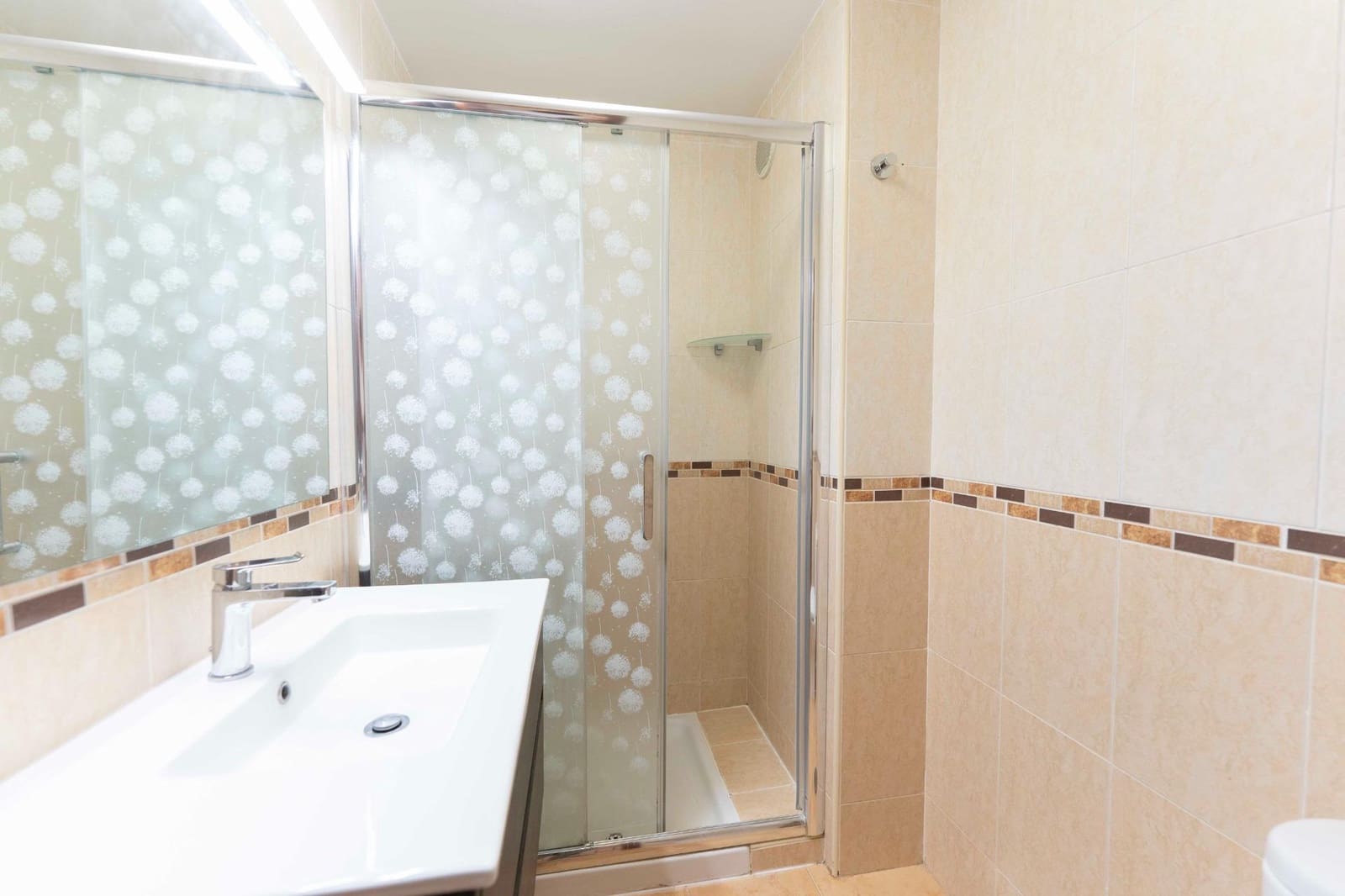 3 soveværelse Rækkehus til leje i San Isidro de Abona - € 1.350 (Ref: 8884306)