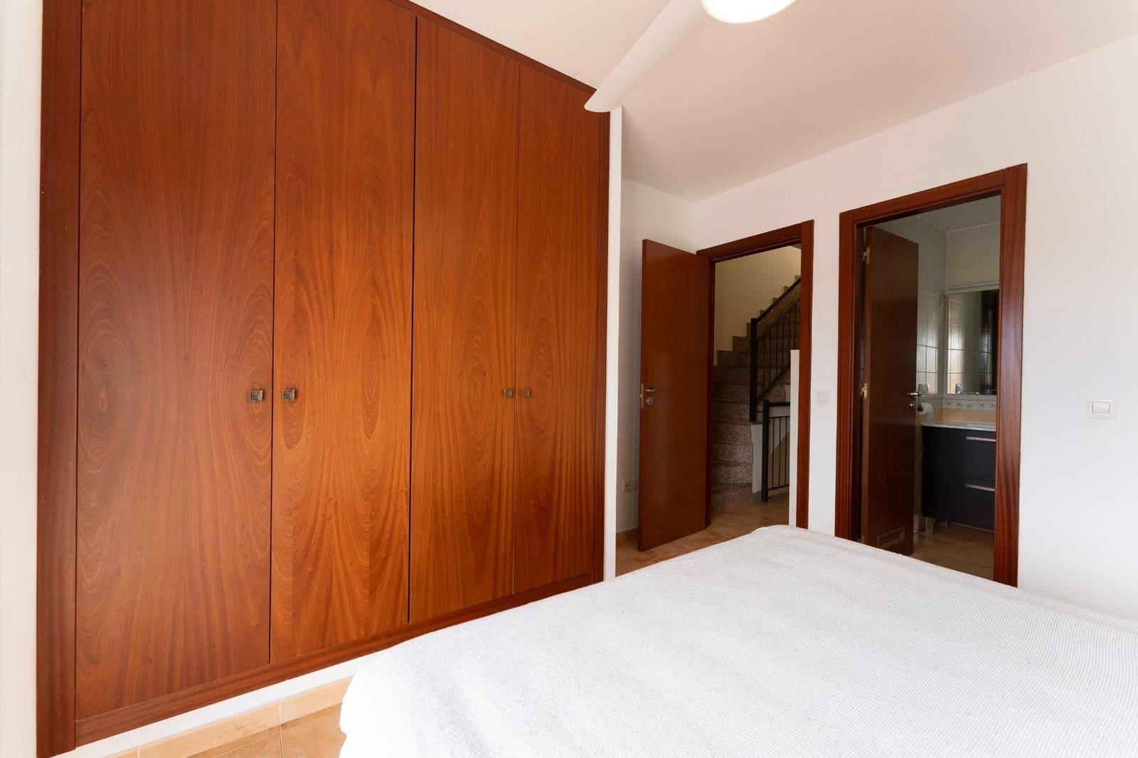 3 soveværelse Rækkehus til leje i San Isidro de Abona - € 1.350 (Ref: 8884306)