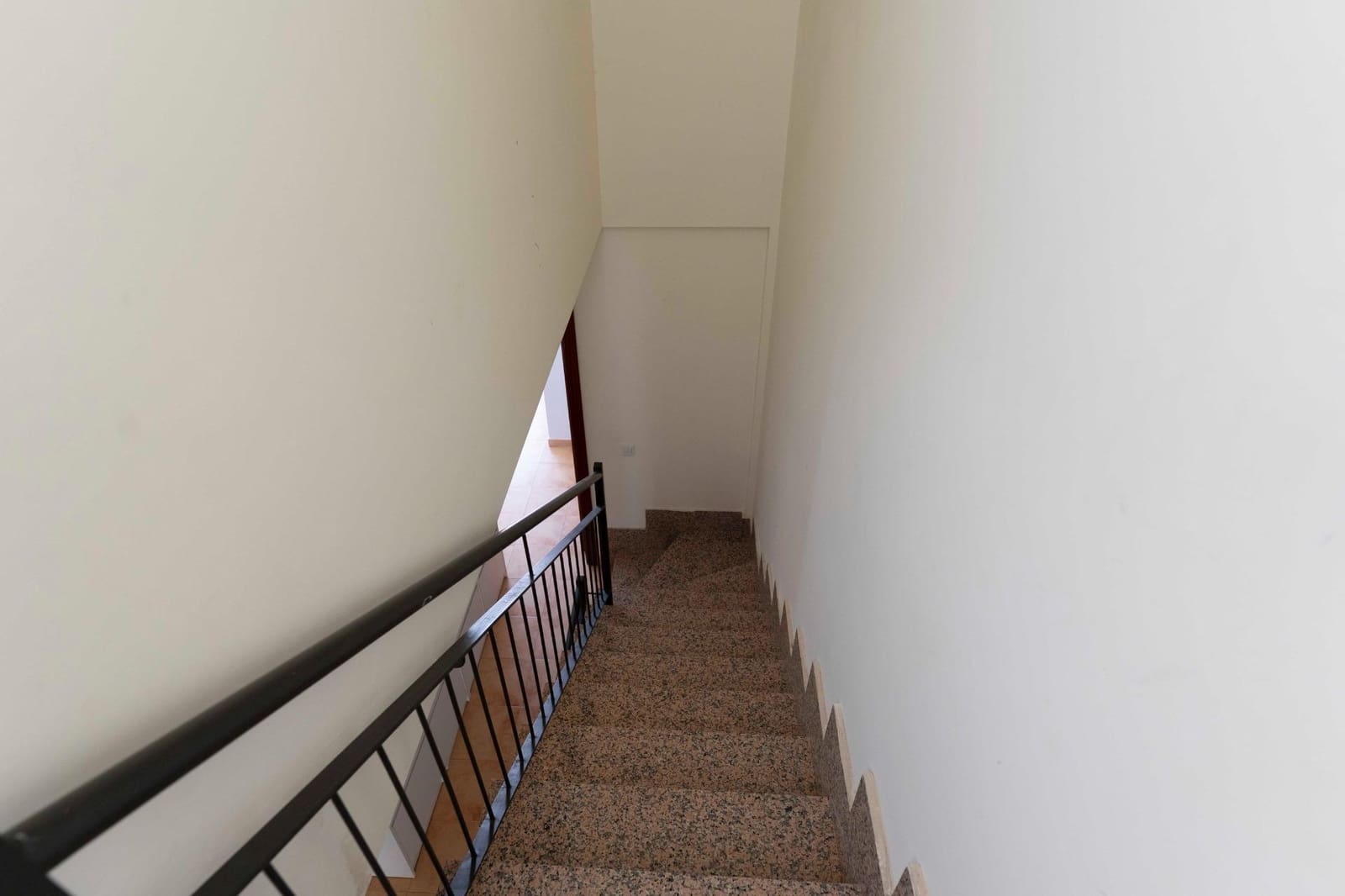 3 soveværelse Rækkehus til leje i San Isidro de Abona - € 1.350 (Ref: 8884306)