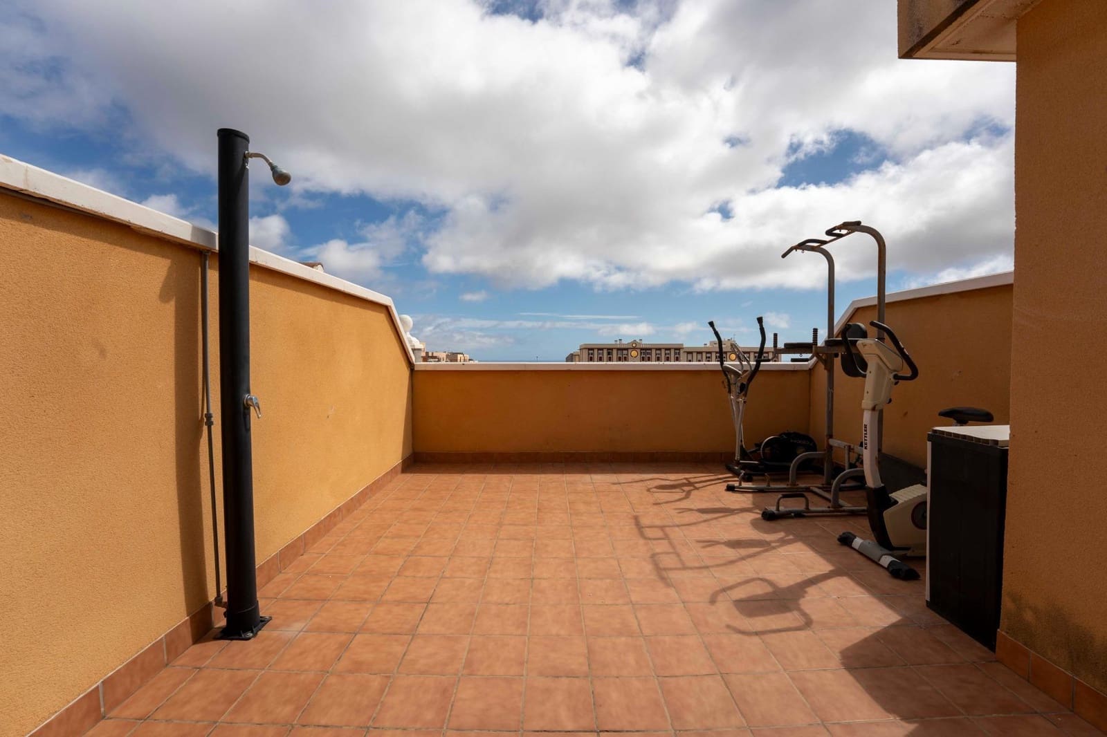 3 soveværelse Rækkehus til leje i San Isidro de Abona - € 1.350 (Ref: 8884306)