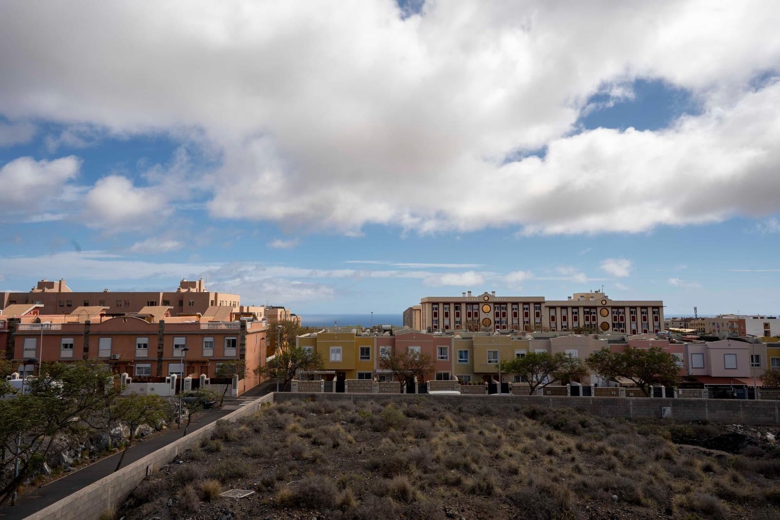 3 soveværelse Rækkehus til leje i San Isidro de Abona - € 1.350 (Ref: 8884306)