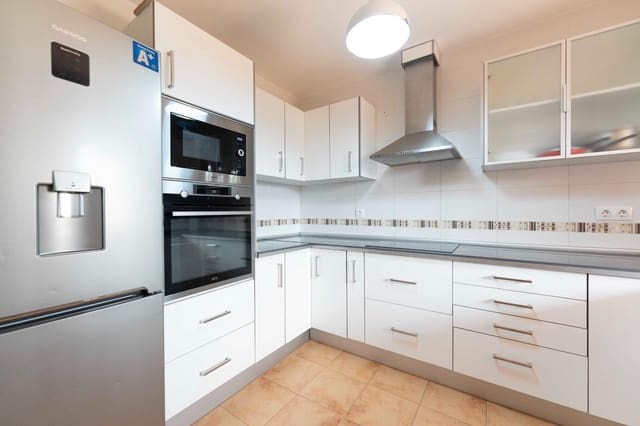 3 soveværelse Rækkehus til leje i San Isidro de Abona, Granadilla de Abona - € 1.350 (Ref: 8884306)