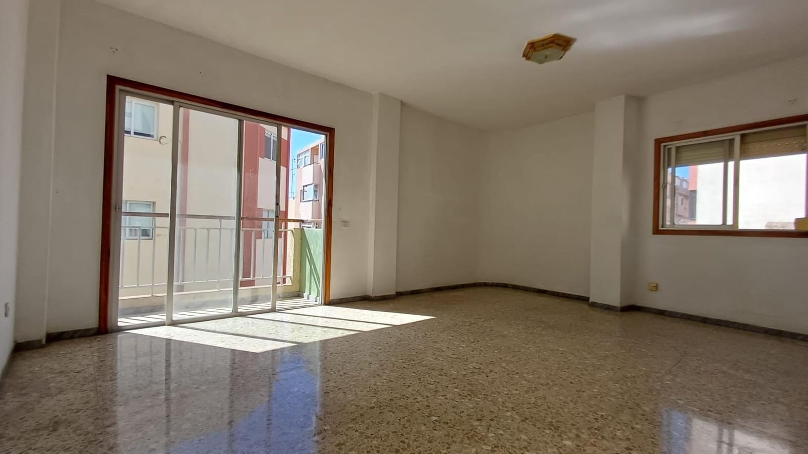 4 soverom Leilighet til salgs i Santa Cruz de Tenerife - € 305 000 (Ref: 8893107)