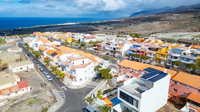Byggetomt til salgs i Playa San Juan, Guía de Isora - € 190 000 (Ref: 8894995)